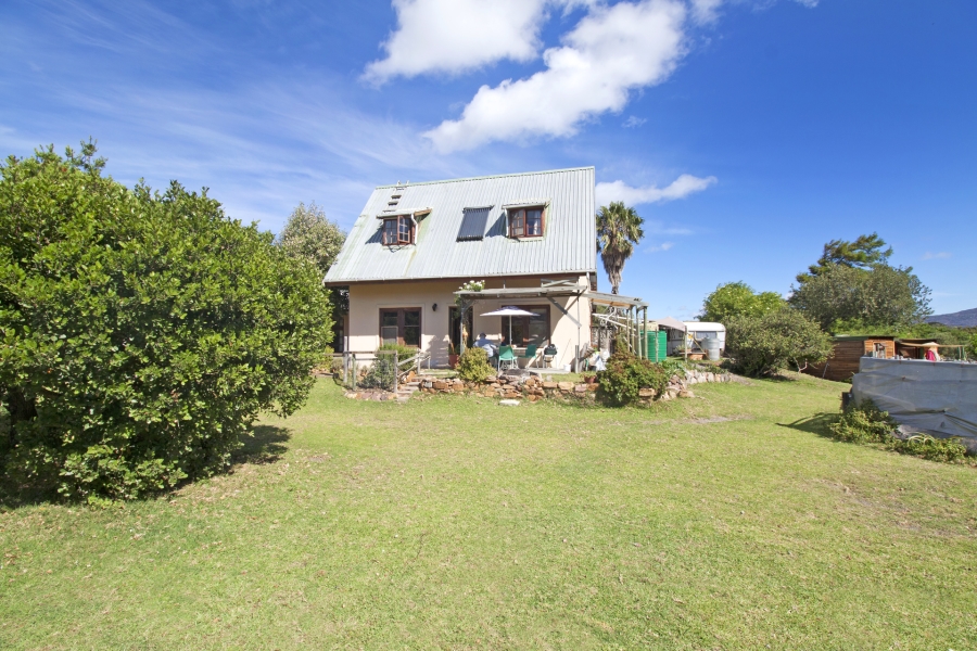 4 Bedroom Property for Sale in Meadowsteads Western Cape